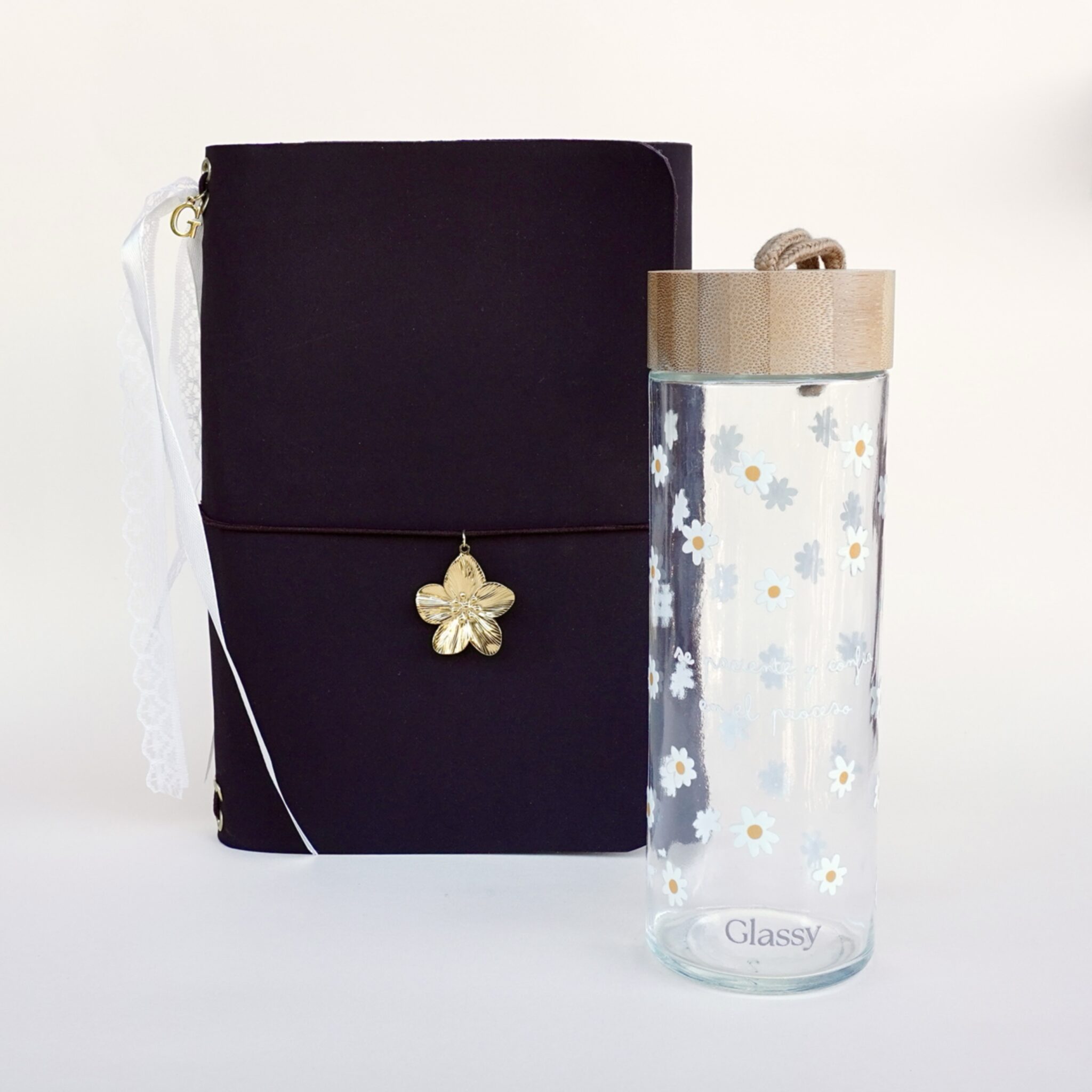 Pack · Libreta Mía + Botella Cristal