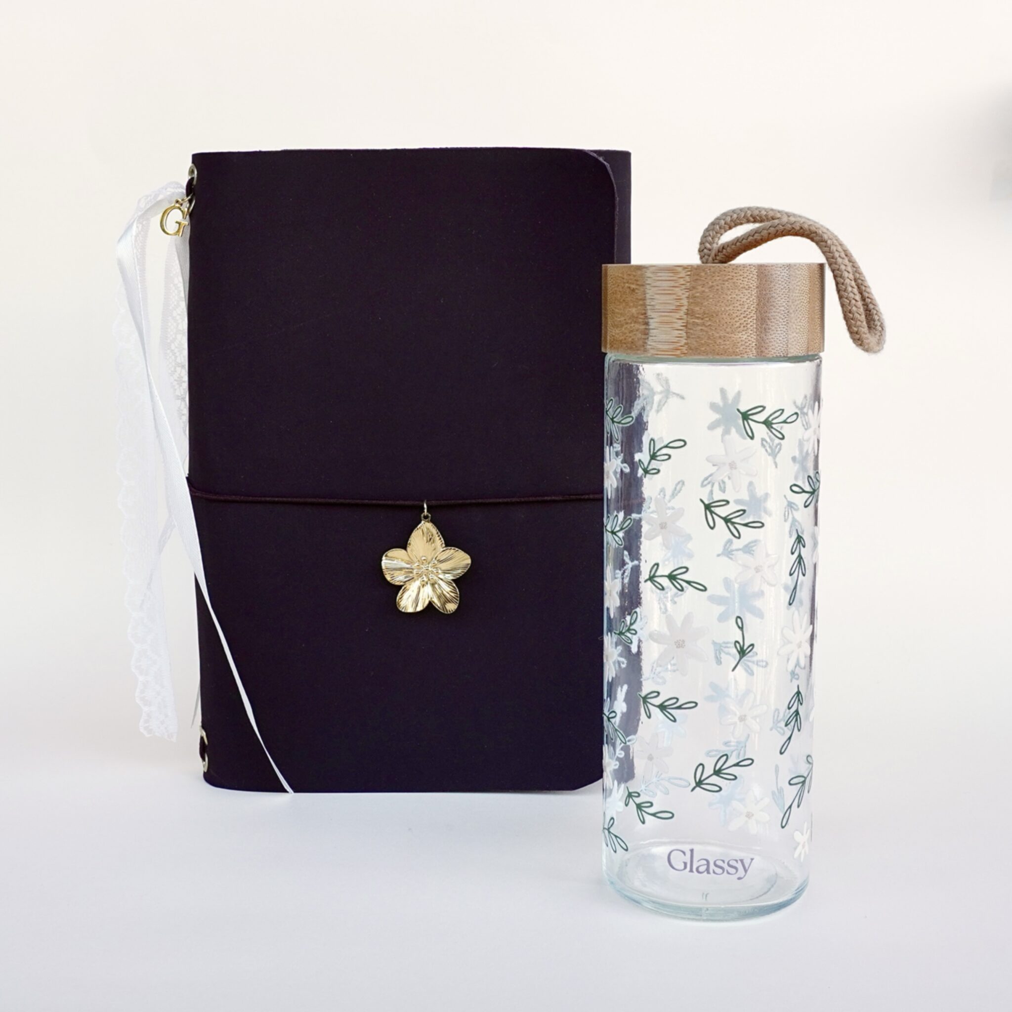 Pack · Libreta Mía + Botella Cristal