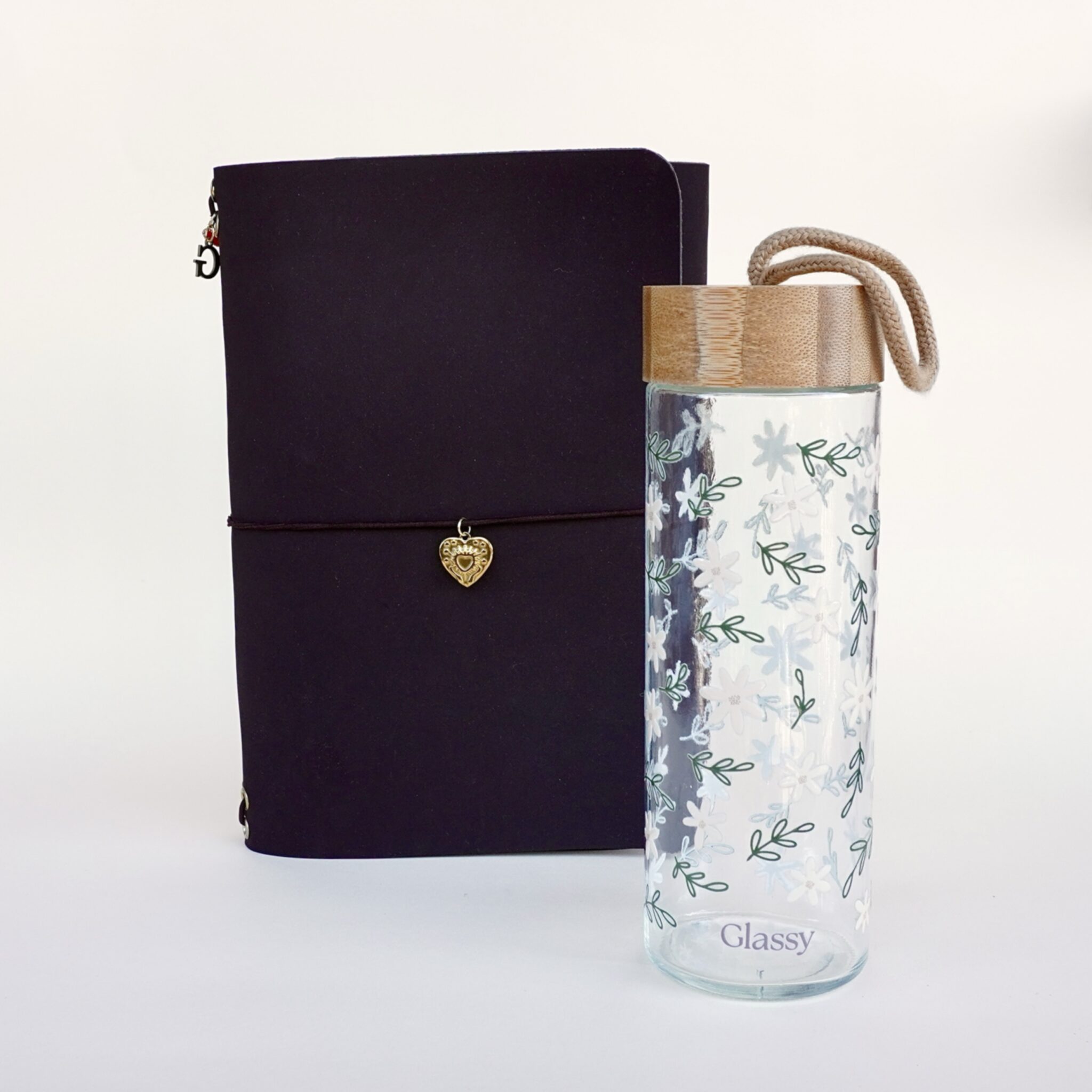 Pack · Libreta Mía + Botella Cristal